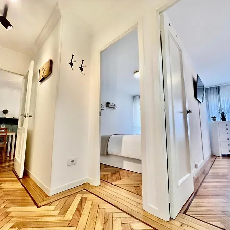 Appartement Fragueiro 186 *